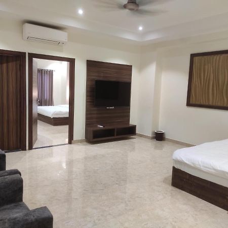 Antares By Rajlaxmi Lucknow Exterior foto